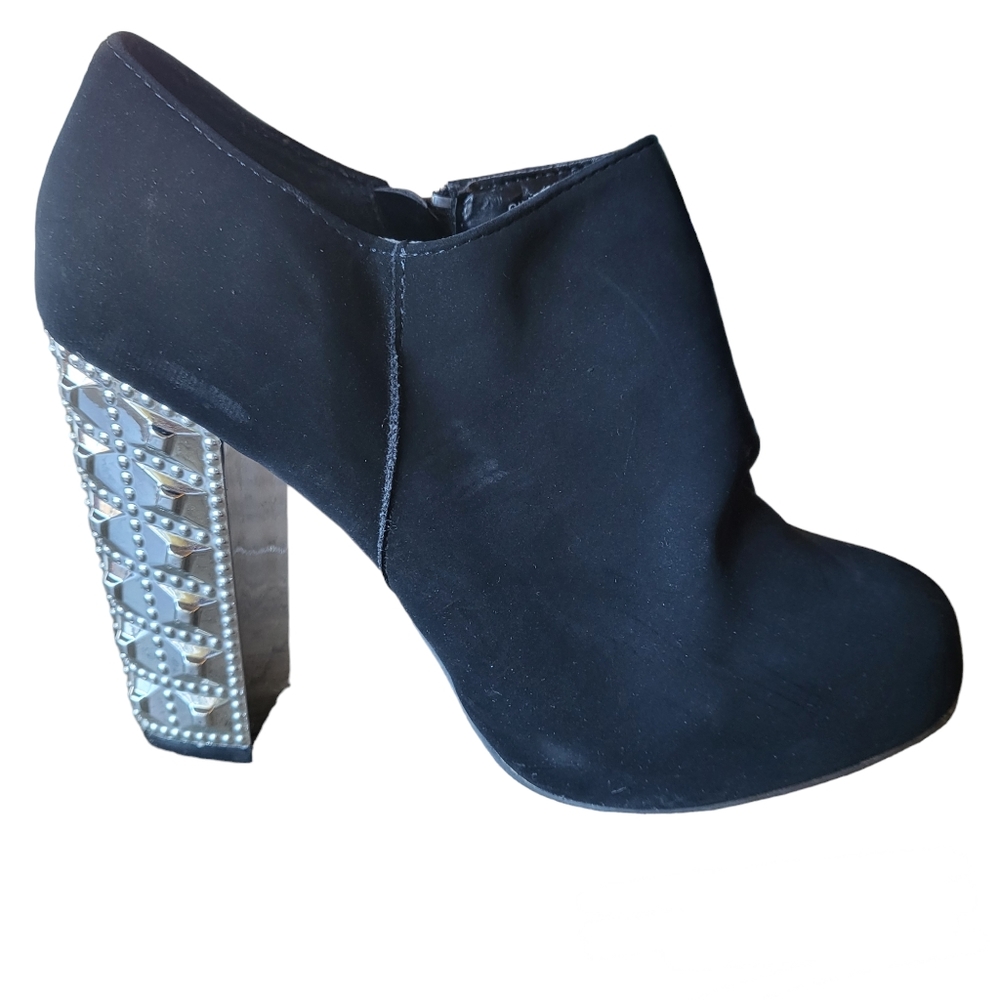 Me Too Ginny Chrome Look Studded Heel Black Faux Suede Zip Up Bootie Siz…